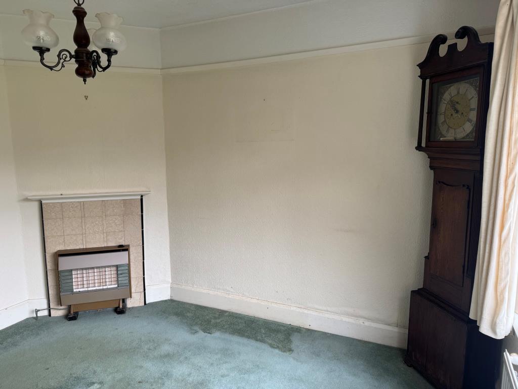 Lot: 53 - FREEHOLD DETACHED CHALET STYLE HOUSE FOR IMPROVEMENT - A Look at the Dining Room Looking back into the House